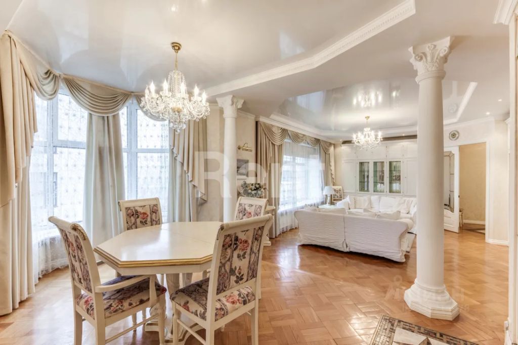 m. Tretyakovskaya: Apartment, 2-rooms