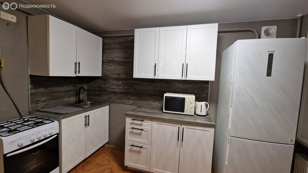 m. Chkalovskaya: Apartment, 1-rooms
