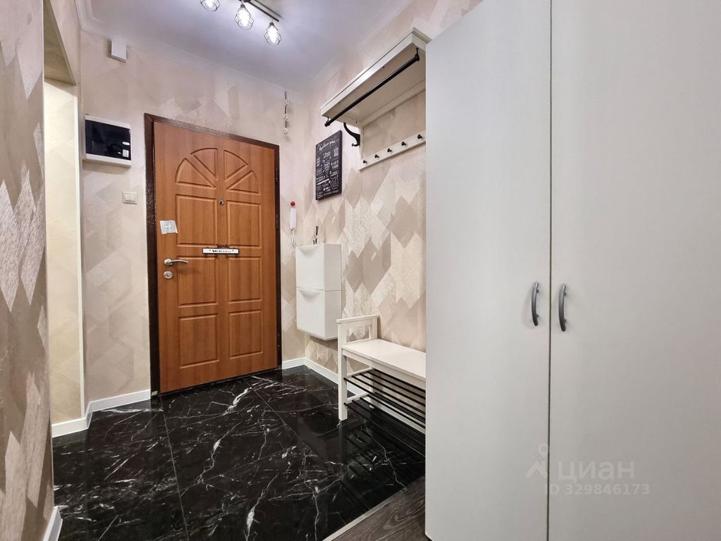 m. Molzhaninovo: Apartment, 3-rooms