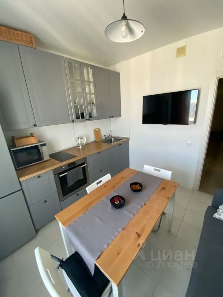 m. Pyatnitskoe shosse: Apartment, 2-rooms