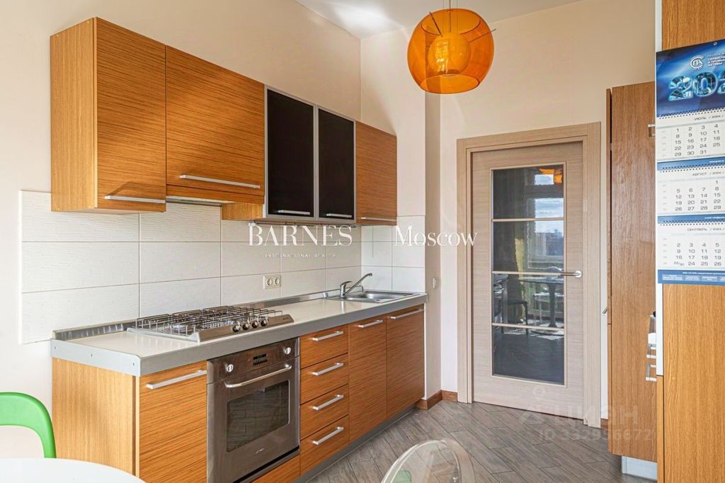 m. Krasnopresnenskaya: Apartment, 2-rooms