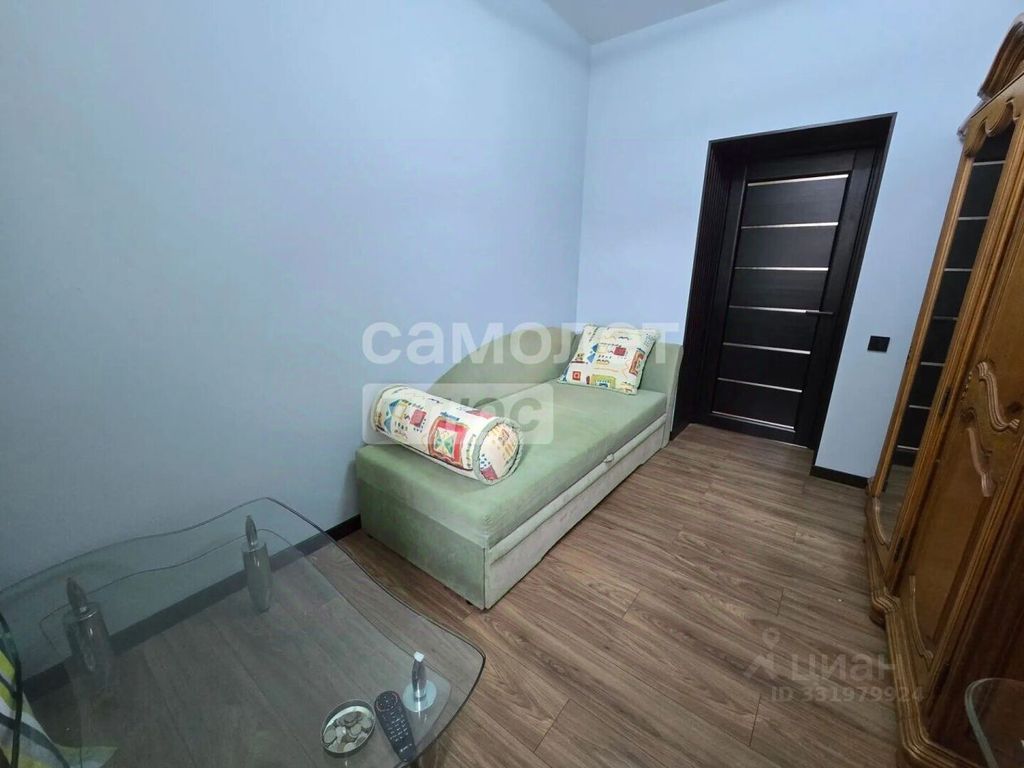 m. Serp i Molot: Apartment, 2-rooms