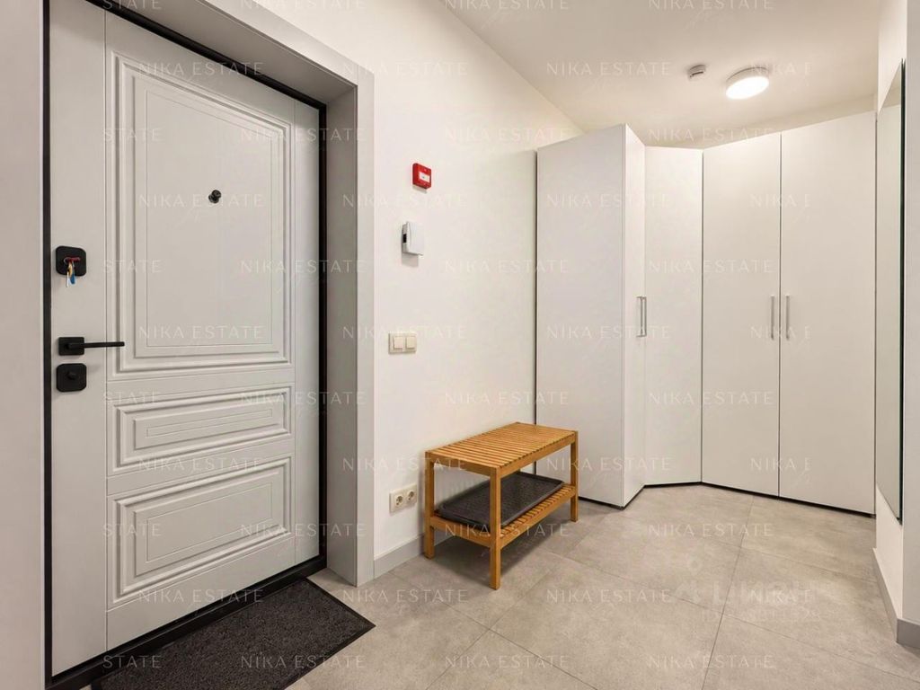 m. ZIL: Apartment, 2-rooms