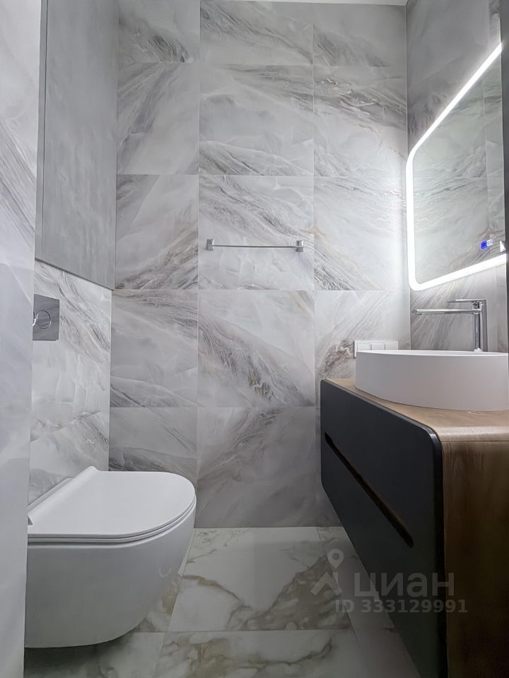 m. ZIL: Apartment, 2-rooms