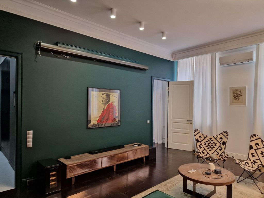 m. Tverskaya: Apartment, 3-rooms