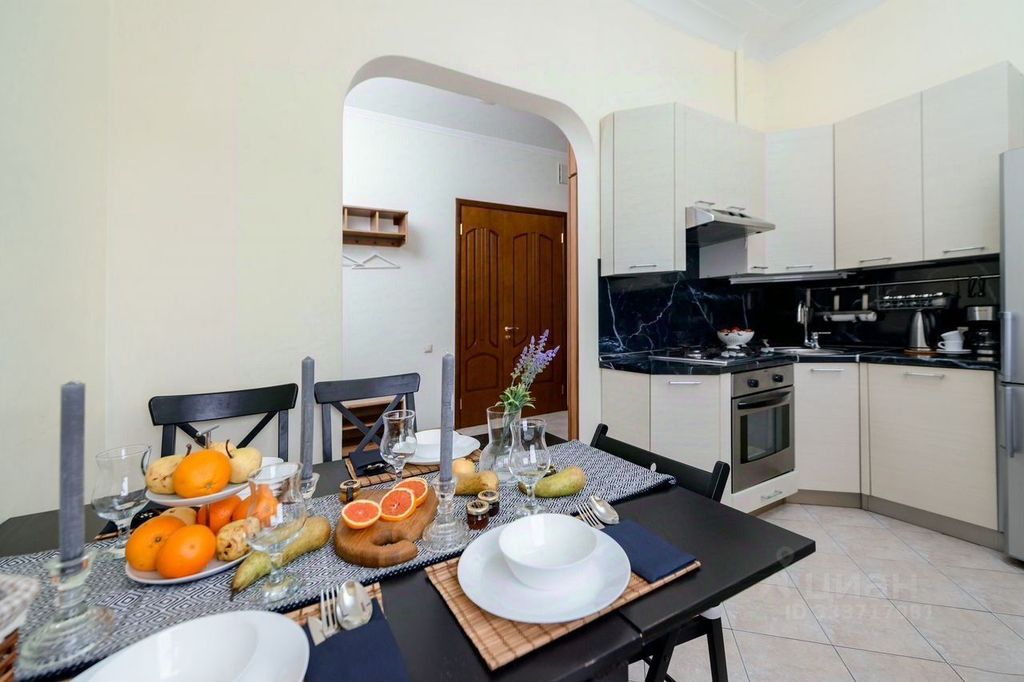 m. Tverskaya: Apartment, 3-rooms