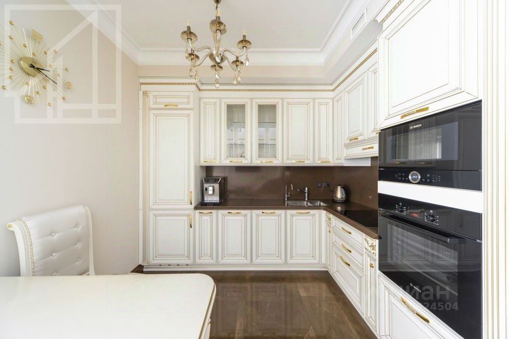 m. Smolenskaya: Apartment, 4-rooms