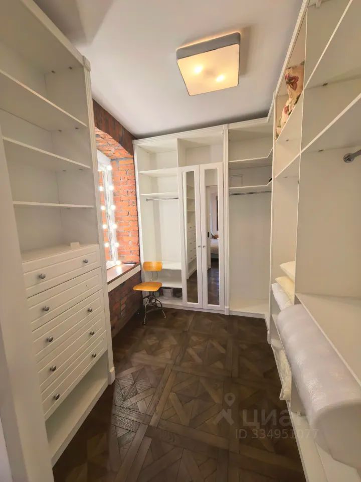 m. Novokuznetskaya: Apartment, 3-rooms