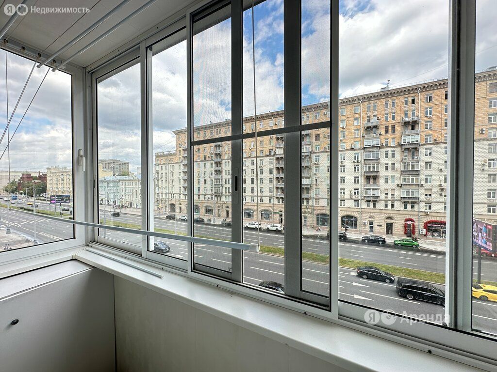 m. Mendeleevskaya: Apartment, 2-rooms