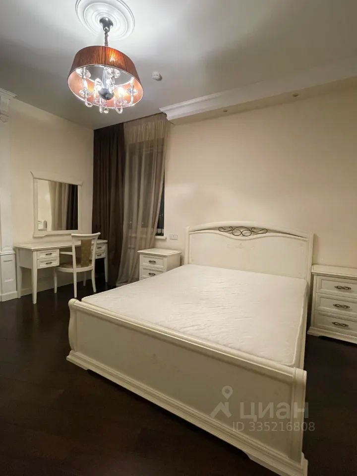 m. Novatorskaya: Apartment, 3-rooms