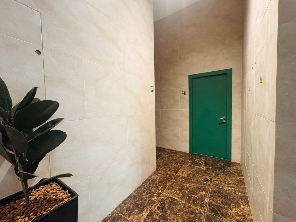 m. ZIL: Apartment, 2-rooms