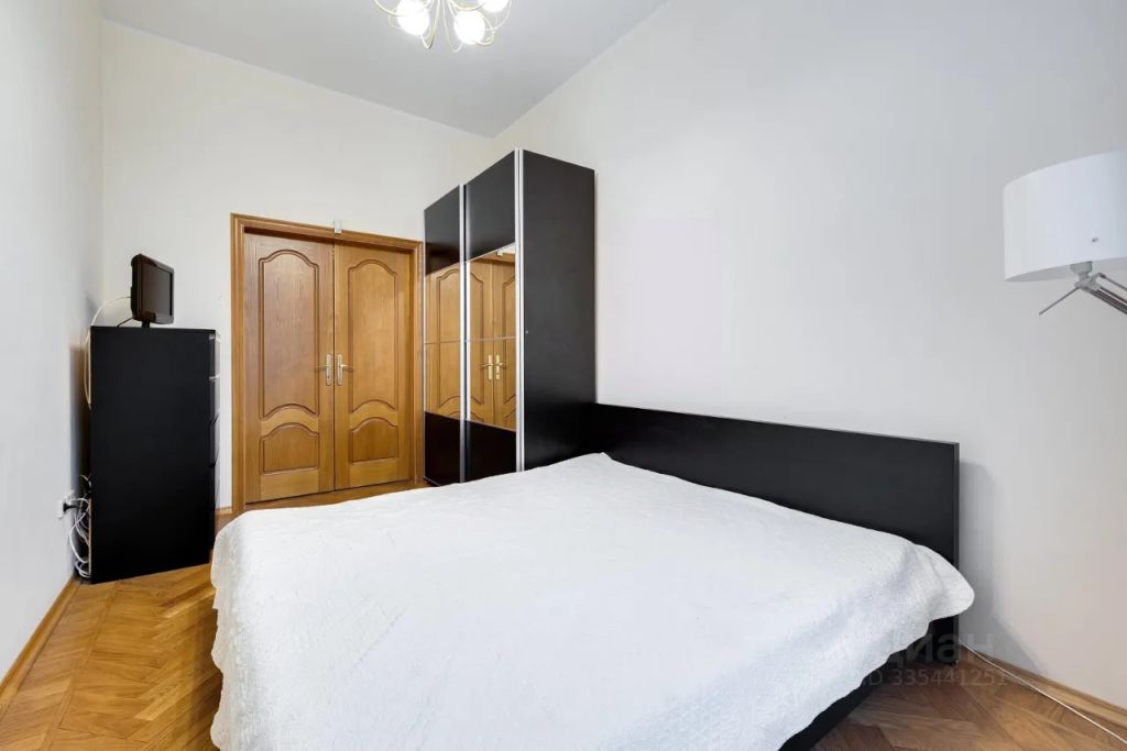 m. Okhotny ryad: Apartment, 2-rooms