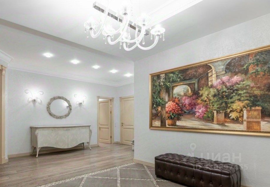 m. Mayakovskaya: Apartment, 4-rooms