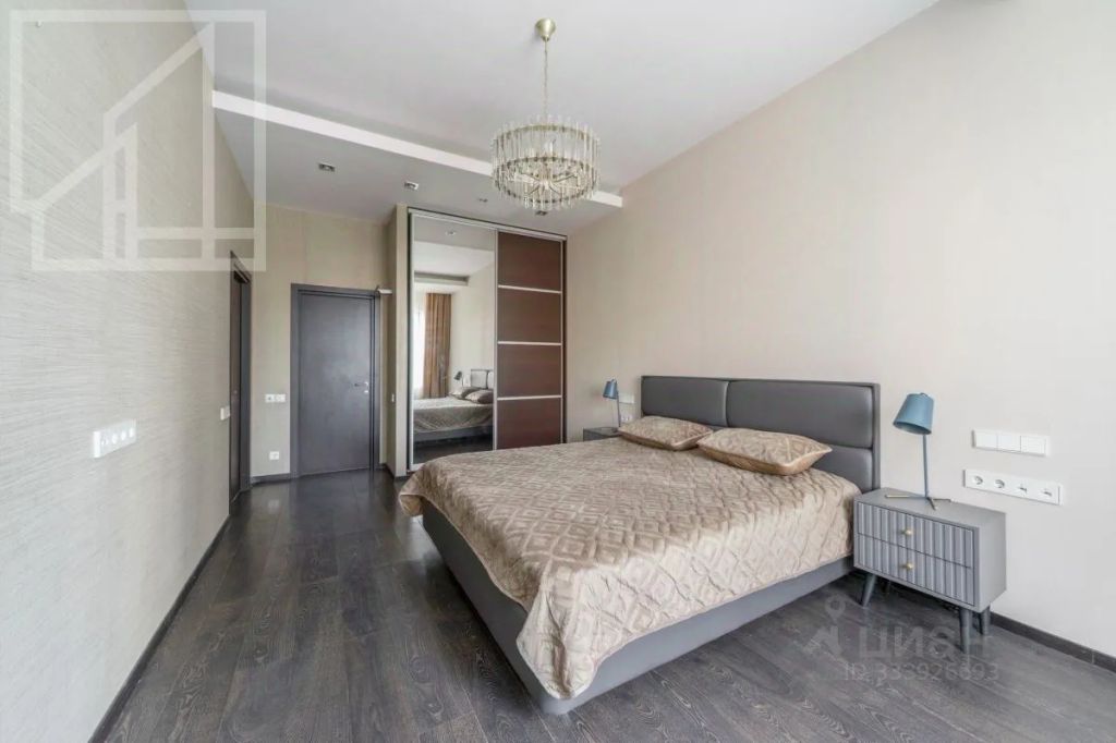 m. Smolenskaya: Apartment, 4-rooms