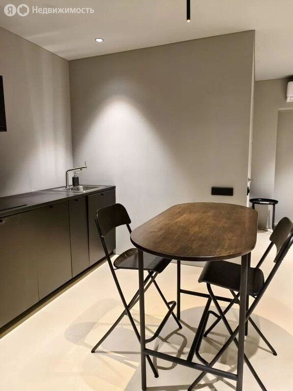 m. Okruzhnaya: Apartment, studio