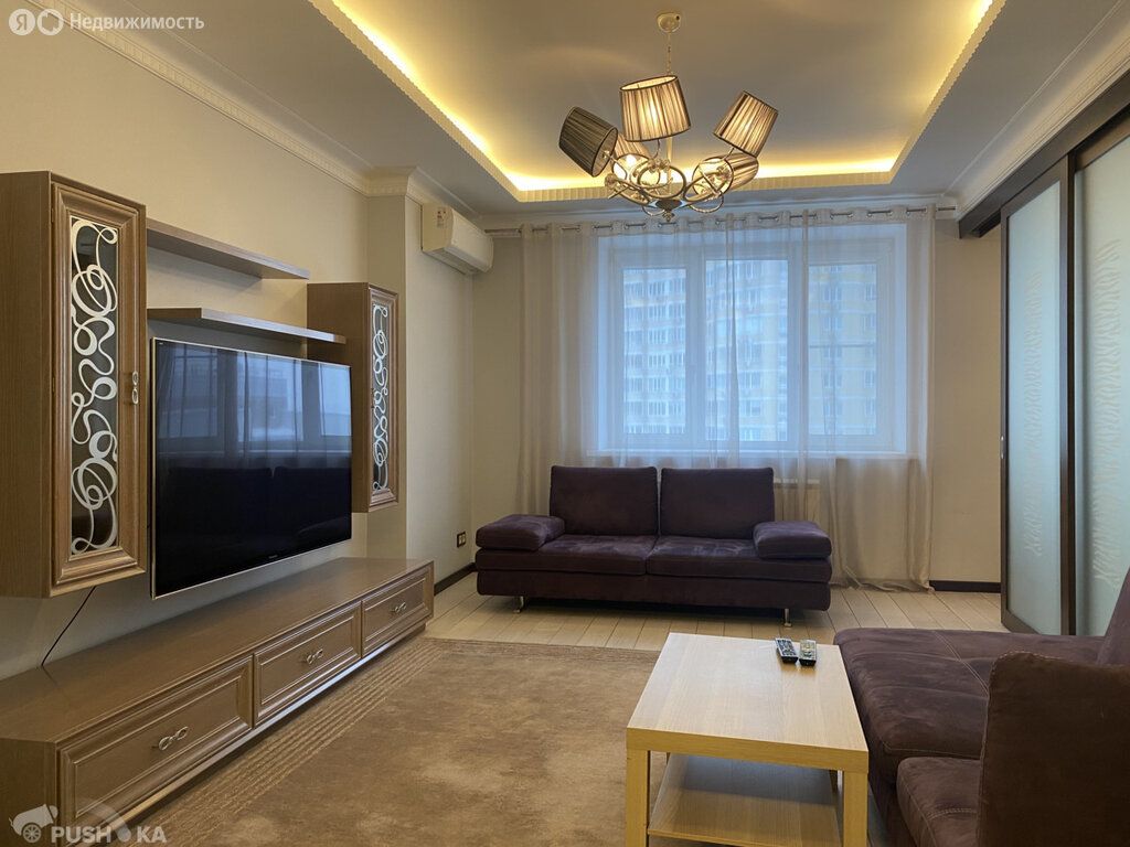 m. Yugo-Zapadnaya: Apartment, 3-rooms