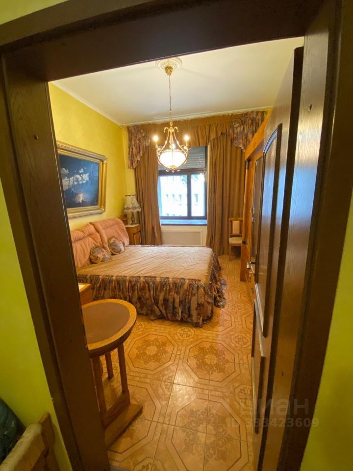 m. Krasnye vorota: Apartment, 2-rooms