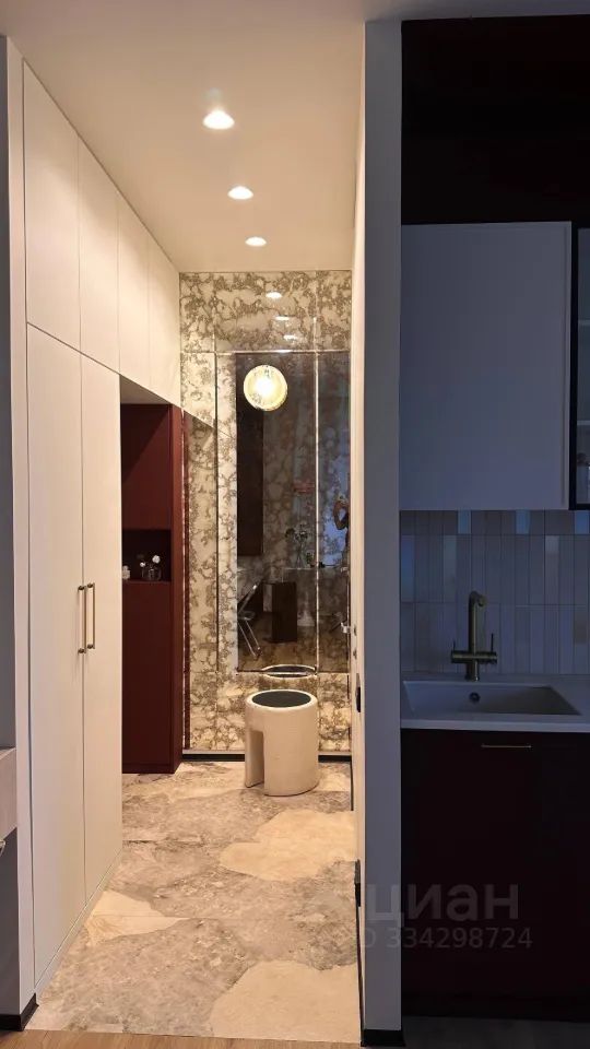 m. Kalitniki: Apartment, studio