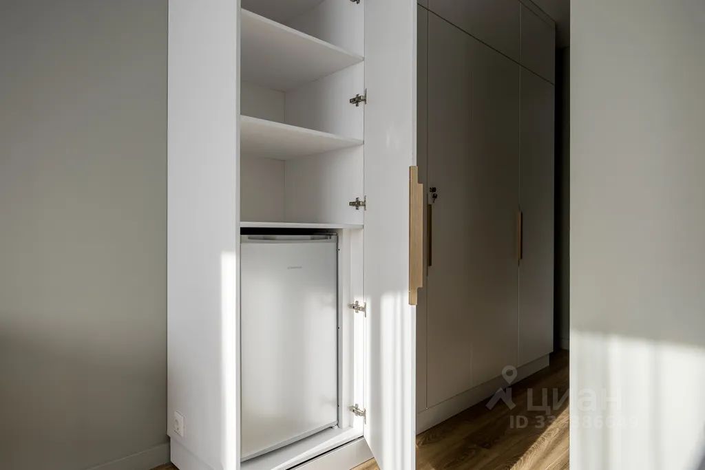 m. Troparevo: Apartment, studio