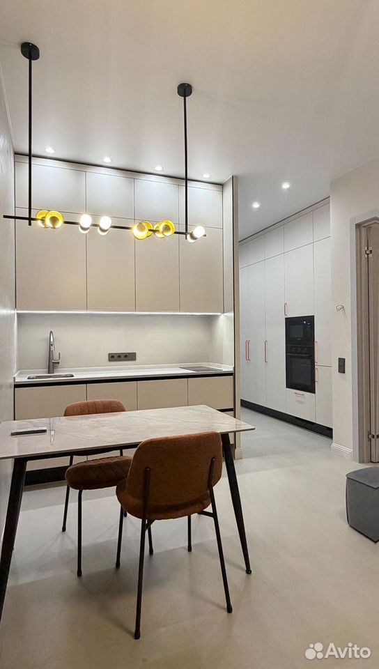 m. ZIL: Apartment, 2-rooms