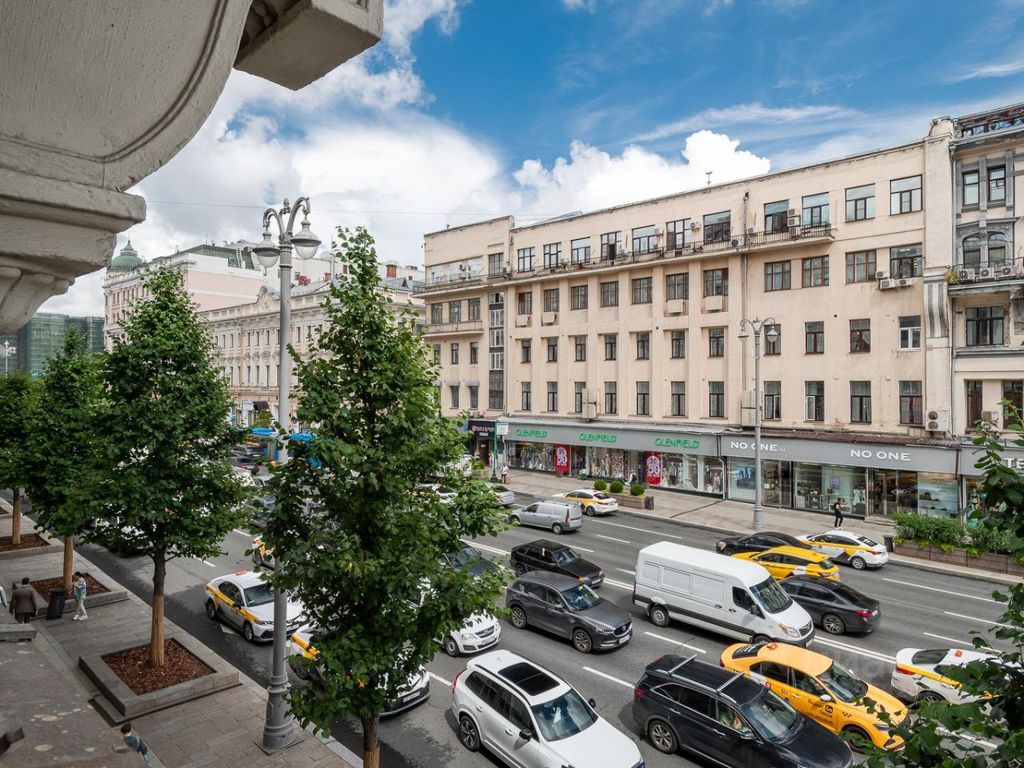 m. Tverskaya: Apartment, 2-rooms