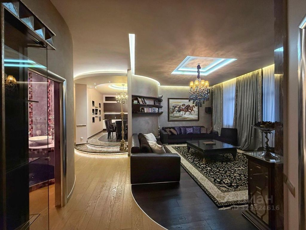 m. Solnechnaya: Apartment, 3-rooms