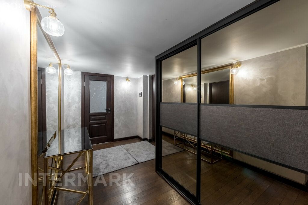 m. Baumanskaya: Apartment, 2-rooms