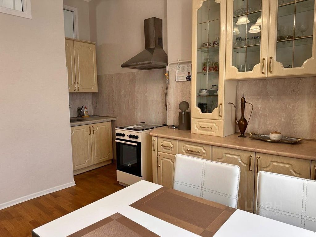 m. Kutuzovskaya: Apartment, 2-rooms