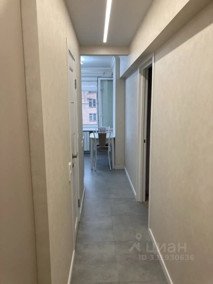 m. Shabolovskaya: Apartment, 2-rooms
