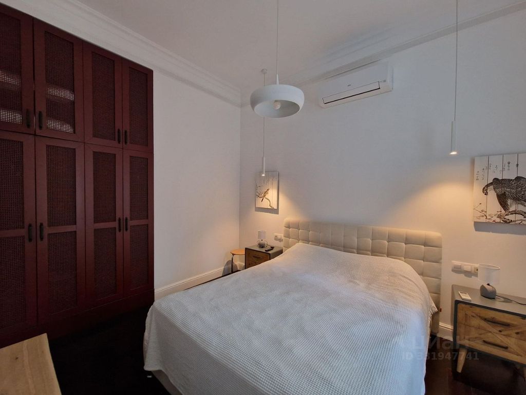 m. Tverskaya: Apartment, 3-rooms