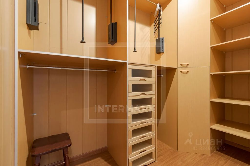 m. Trubnaya: Apartment, 3-rooms
