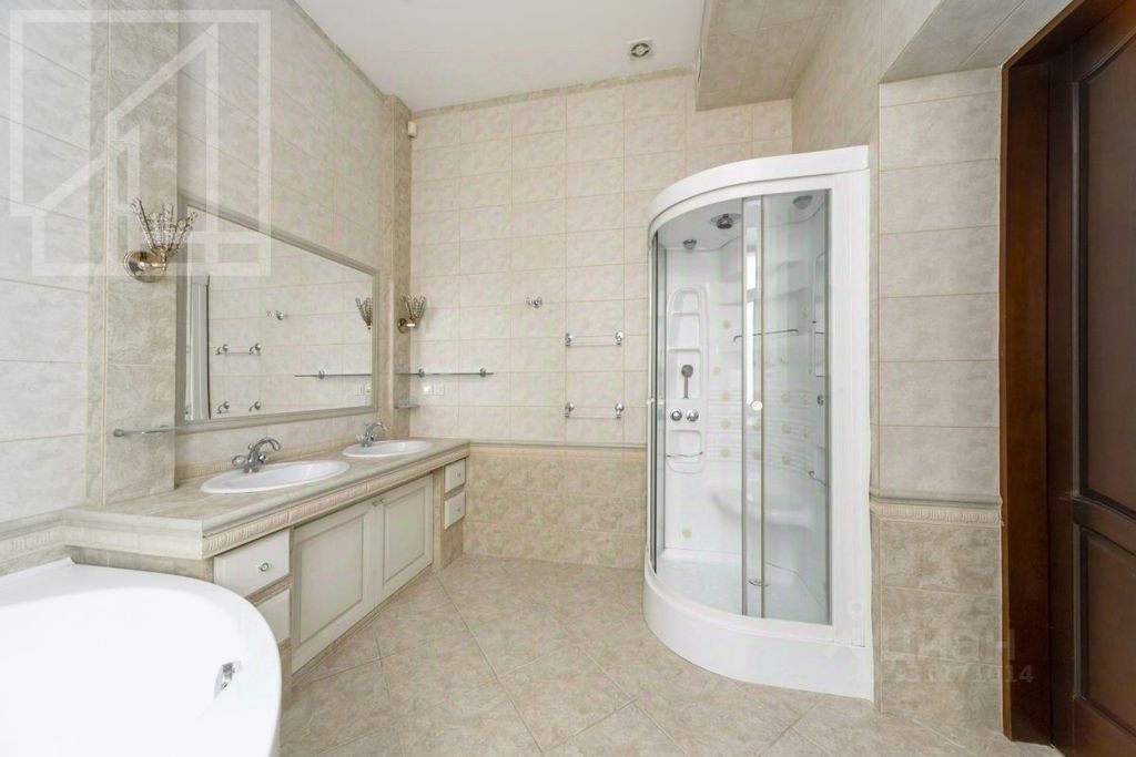 m. Mayakovskaya: Apartment, 3-rooms