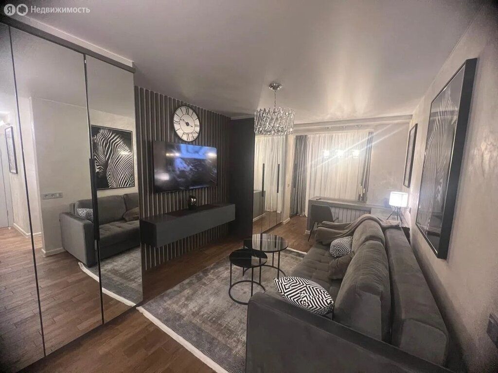m. Universitet druzhby narodov: Apartment, 1-rooms