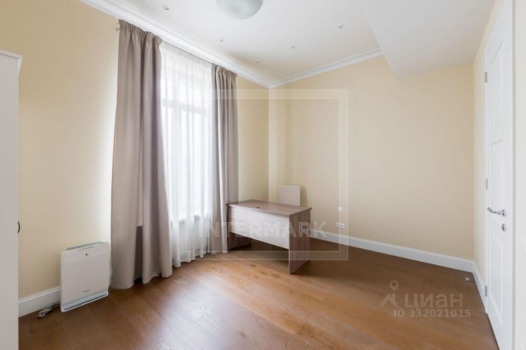 m. Shabolovskaya: Apartment, 3-rooms