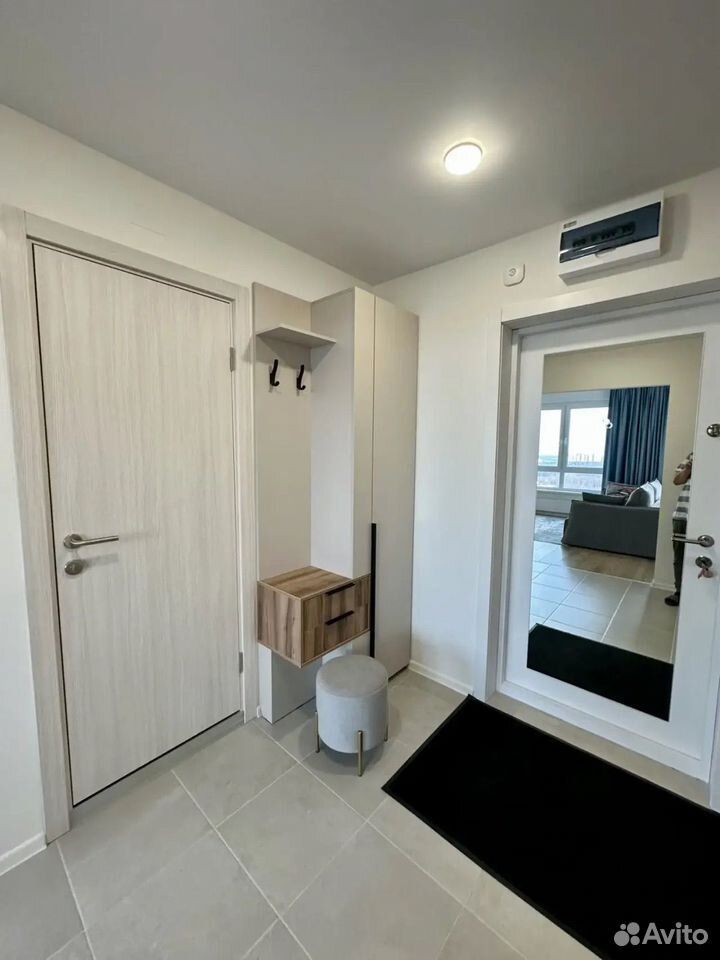m. Molodezhnaya: Apartment, 2-rooms
