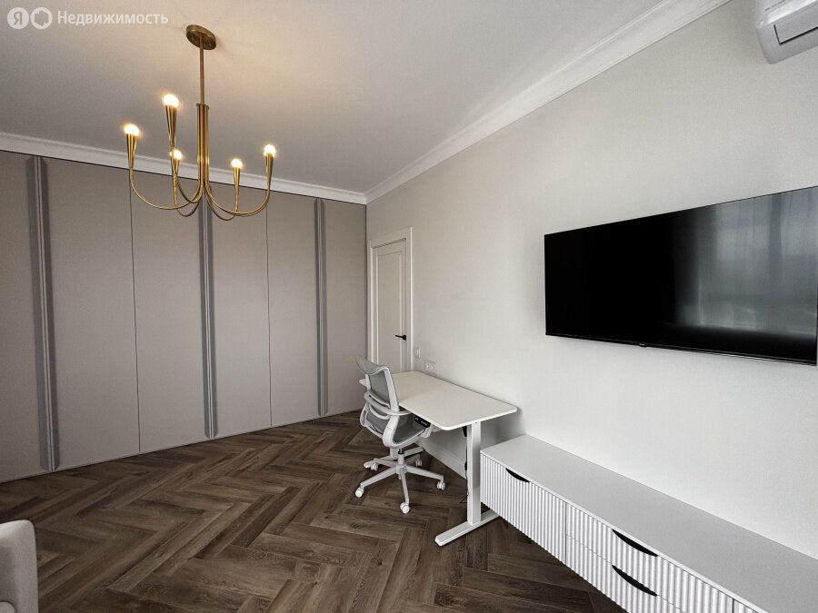 m. Ulitsa 1905 goda: Apartment, 2-rooms