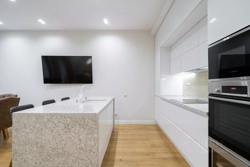 m. Dinamo: Apartment, 3-rooms