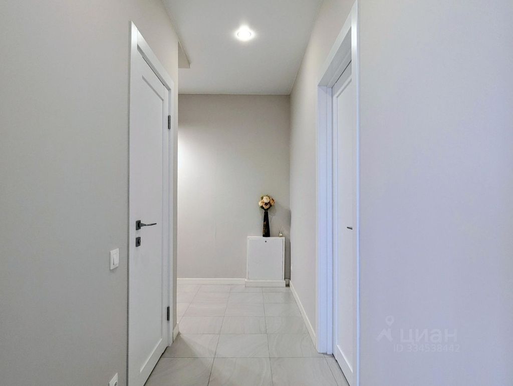 m. ZIL: Apartment, 1-rooms