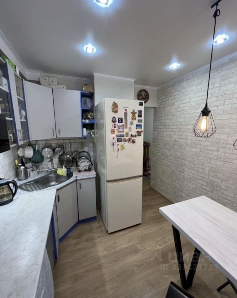 m. Ploschad trekh vokzalov: Apartment, 2-rooms