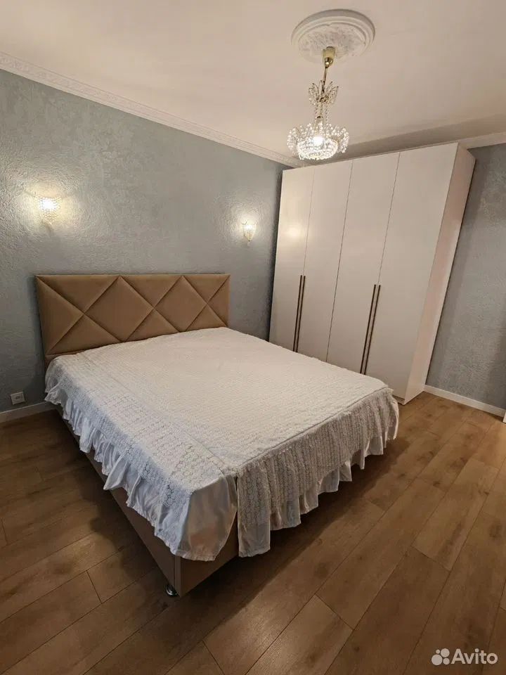 m. Krasnogorskaya: Apartment, 3-rooms