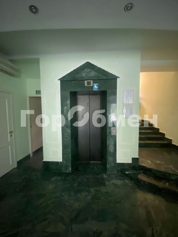 m. Barrikadnaya: Apartment, 3-rooms