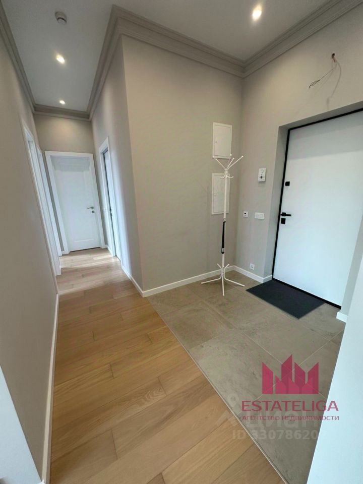 m. Aminyevskaya: Apartment, 3-rooms