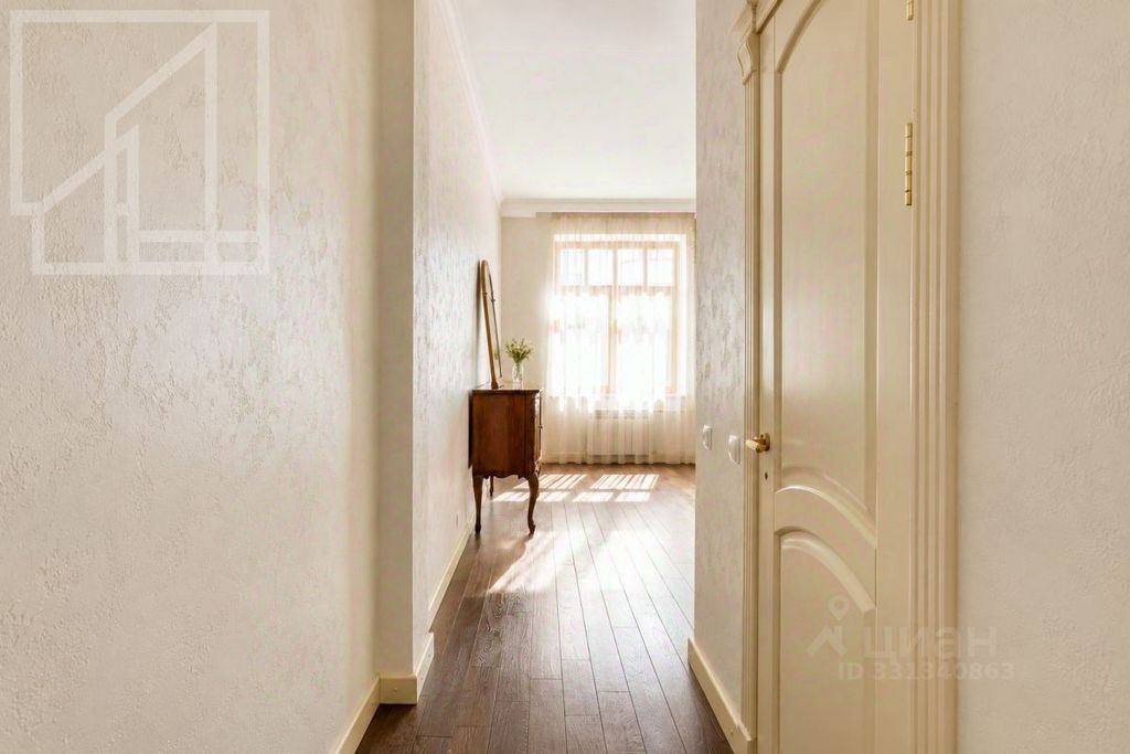 m. Mayakovskaya: Apartment, 3-rooms
