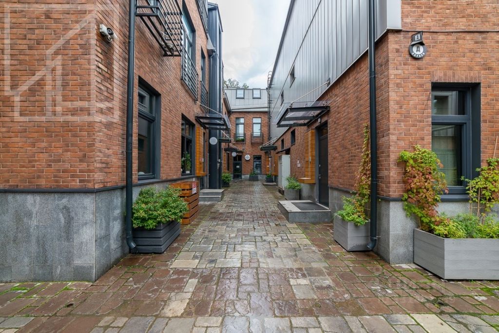 m. Aeroport: Apartment, 5-rooms