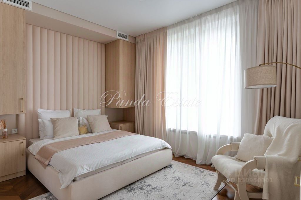 m. Bagrationovskaya: Apartment, 4-rooms