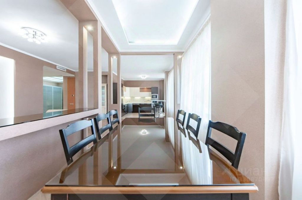 m. Smolenskaya: Apartment, 4-rooms
