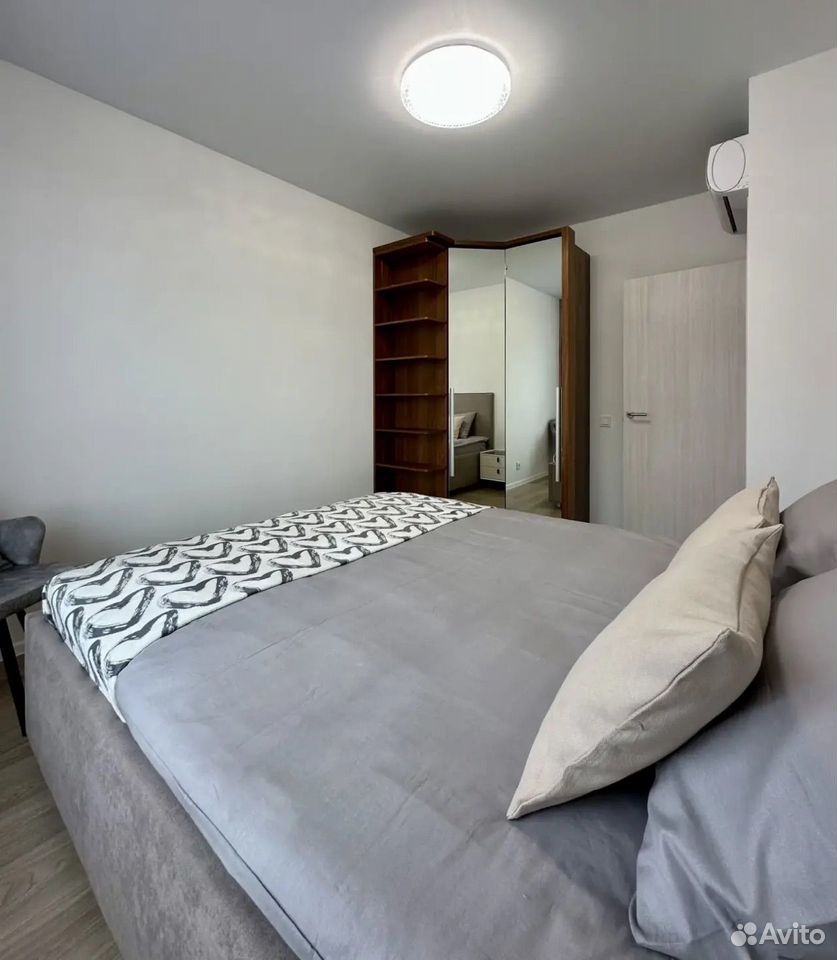 m. Molodezhnaya: Apartment, 2-rooms