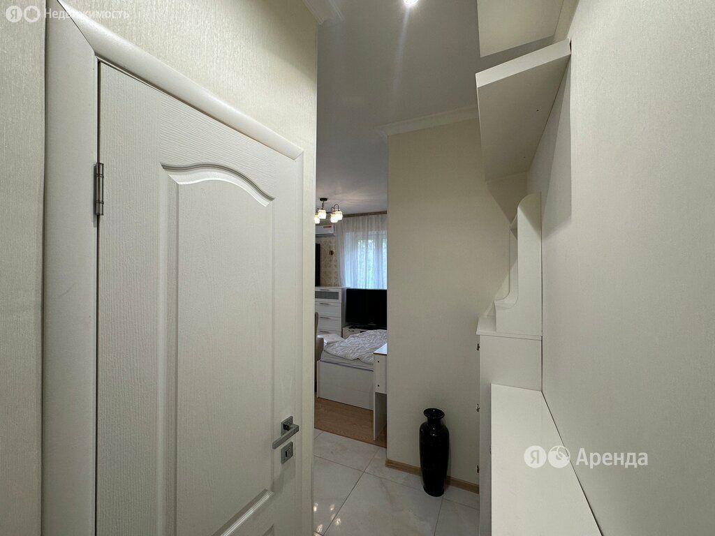 m. Lomonosovsky prospekt: Apartment, studio