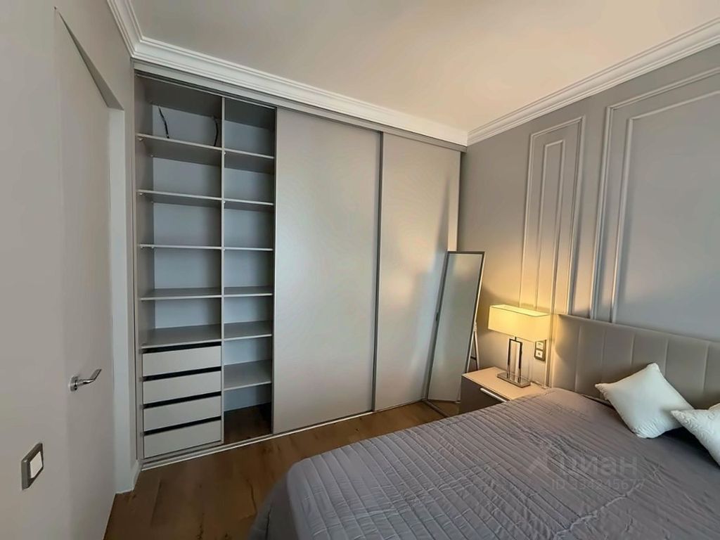 m. Narodnoe Opolchenie: Apartment, 1-rooms
