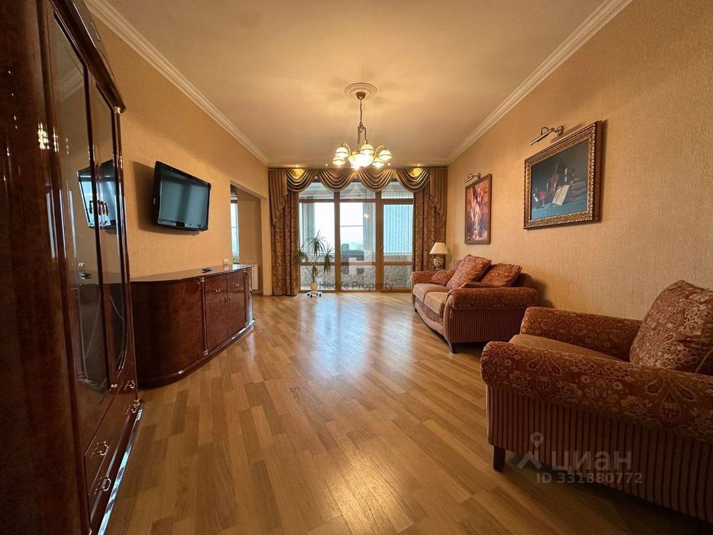 m. Yugo-Zapadnaya: Apartment, 2-rooms